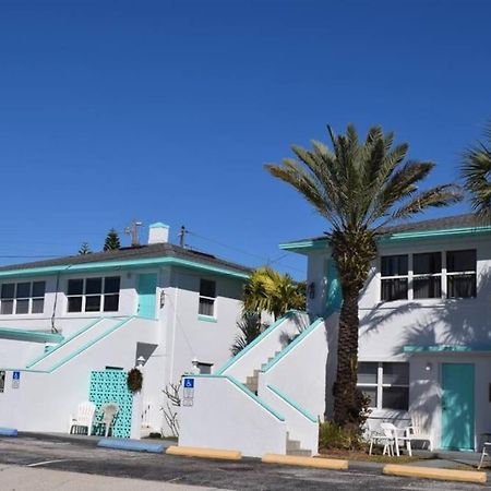 Private One-Bedroom 13-Directly Across From Beach St. Pete Beach Eksteriør bilde